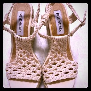 Steve Madden.  Cream Espadrille Sandals. Size 6.